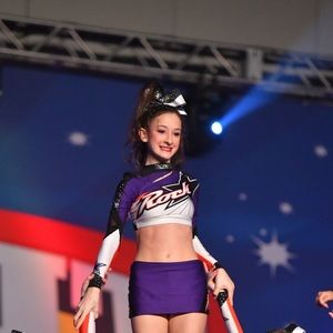 Meet your Posher, Abigail