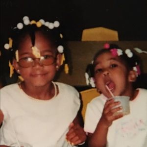 Meet your Posher, Tomechia