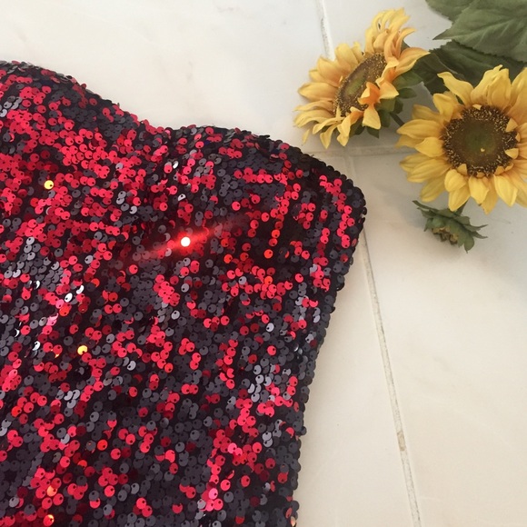 HP 7/22•  [Fredericks of Hollywood]