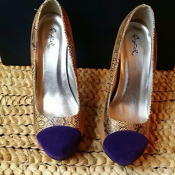 Qupid Velvet Heels