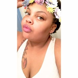 Meet your Posher, Camille