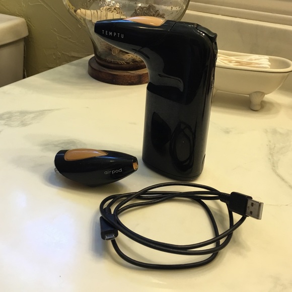 Temptu air plus two foundation pods