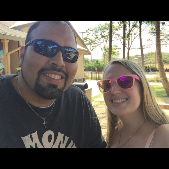 Meet your Posher, Samantha - Picture 2 of 2