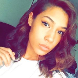 Meet your Posher, Elysia