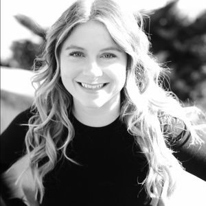 Meet your Posher, Desirae