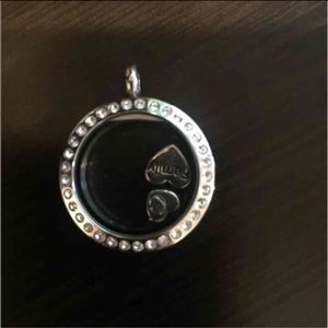 Origami Owl medium locket