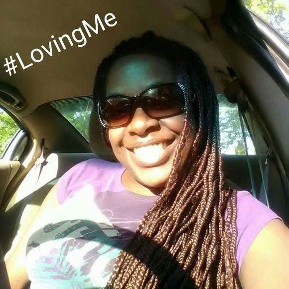 Meet your Posher, Joanna - Picture 1 of 1