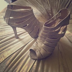 8.5 comfy glitter platform peep toe heel