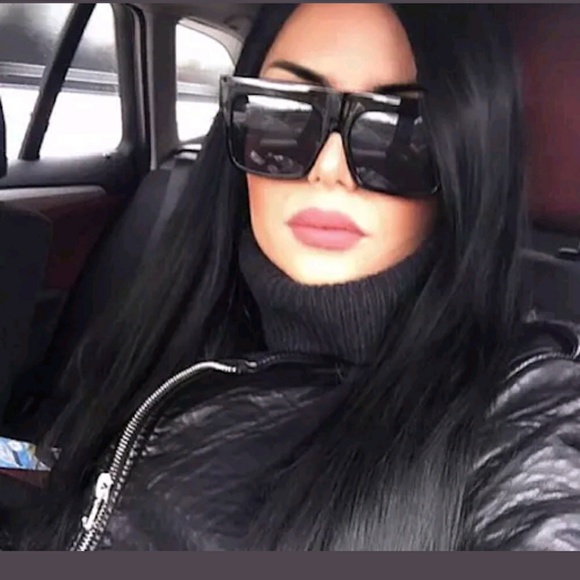 HP ||🌟NEW! Black Flat Top Oversized Square Sunnies "Best Seller" 1 left! - Picture 3 of 8