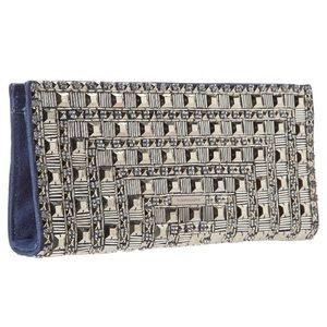 💕Brand New💕 BCBGMAXAZRIA Leila Zip Clutch