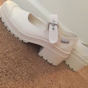 Super cute vintage shoes!