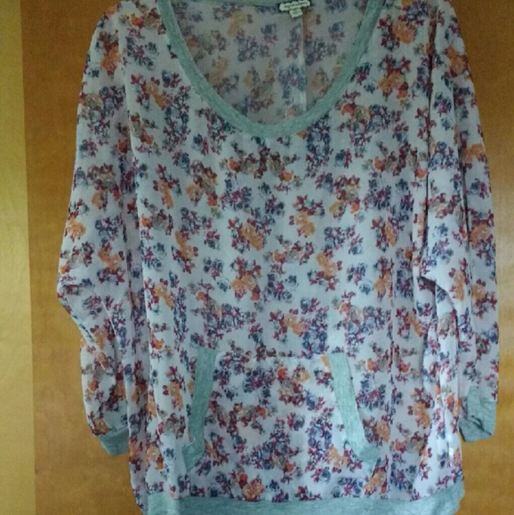 Very pretty sheer floral sheer top