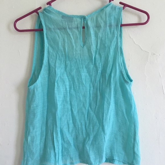 Turquoise tank - Picture 2 of 3