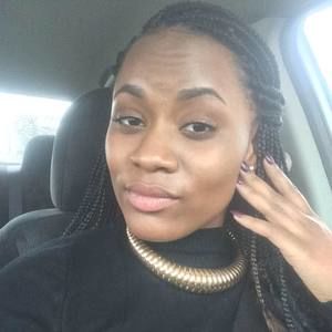 Meet your Posher, Carlisha