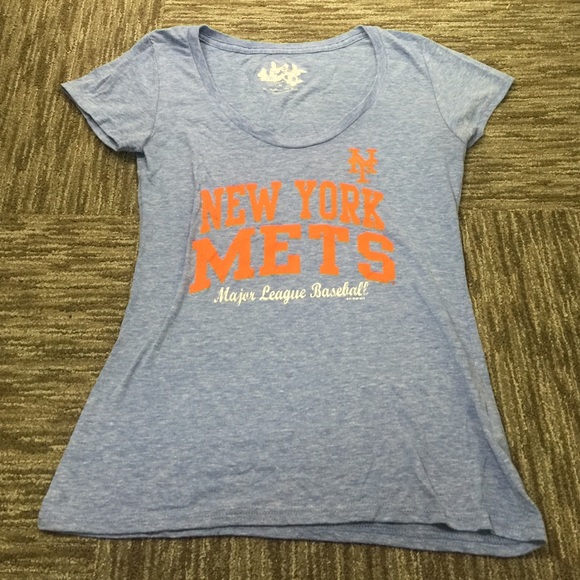 METS tee shirt
