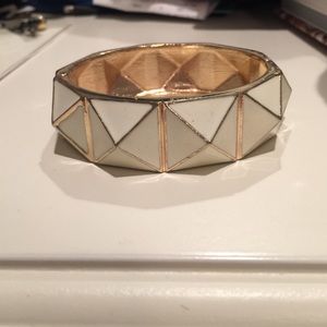 bangle bracelet snaps together