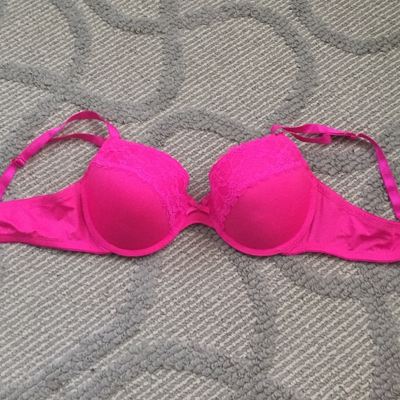 ❤️HOT PINK PADDED BRA NWOT❤️