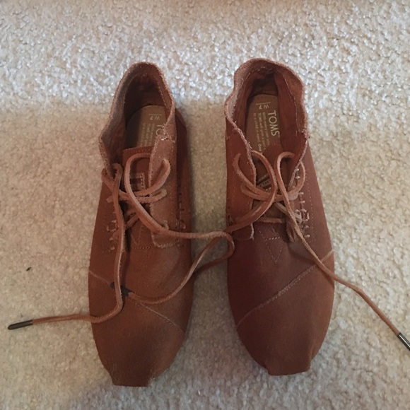 Women's moccasin Toms