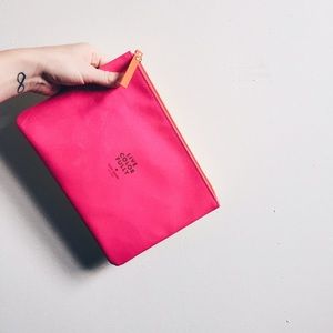 нρ✨ Kate Spade Clutch