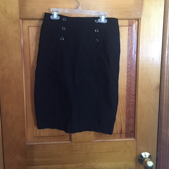 Black pencil skirt