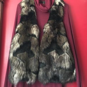 Forever21 Faux Fur vest!