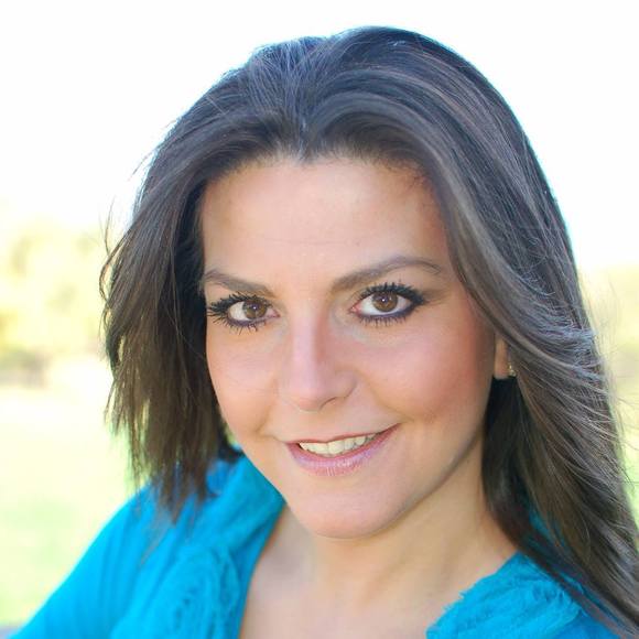 Meet your Posher, Ana