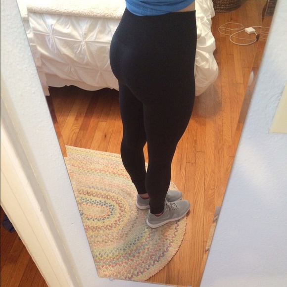 NWOT Lululemon compression tights size 4 - Picture 2 of 4