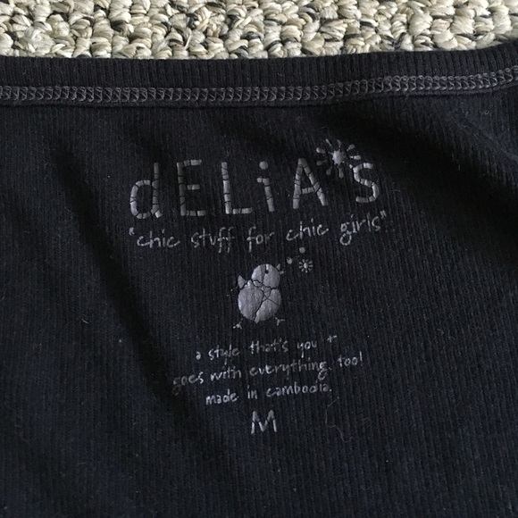 Tank top bundle! Size medium! - Picture 2 of 4