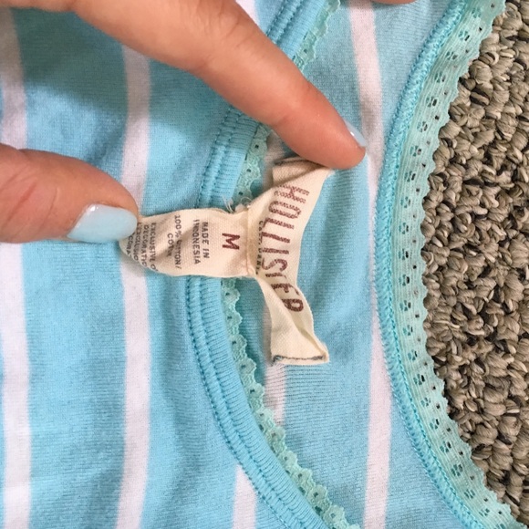 Tank top bundle! Size medium! - Picture 4 of 4