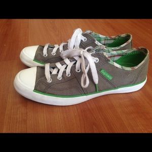 **FINAL PRICE DROP***Converse lady all stars