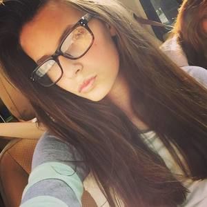 Meet your Posher, Becky