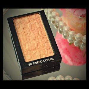CHANEL #20 Tweed Corail Blush