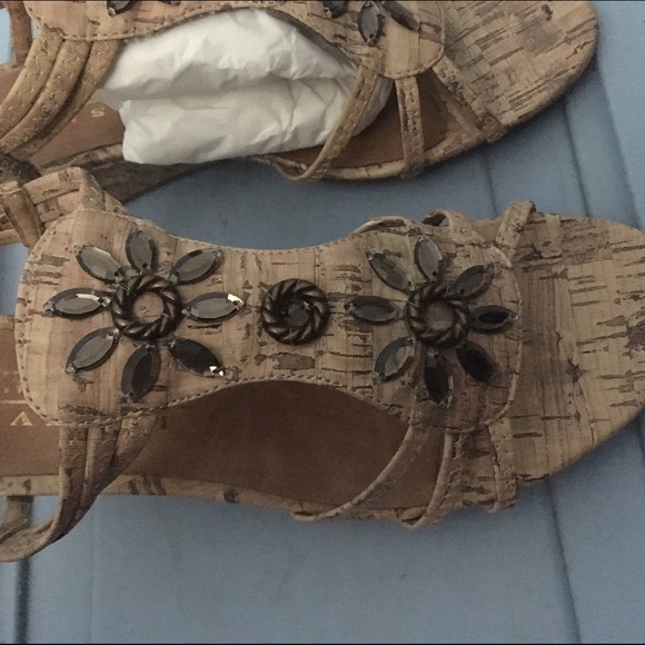 New York Transit wedge sandals