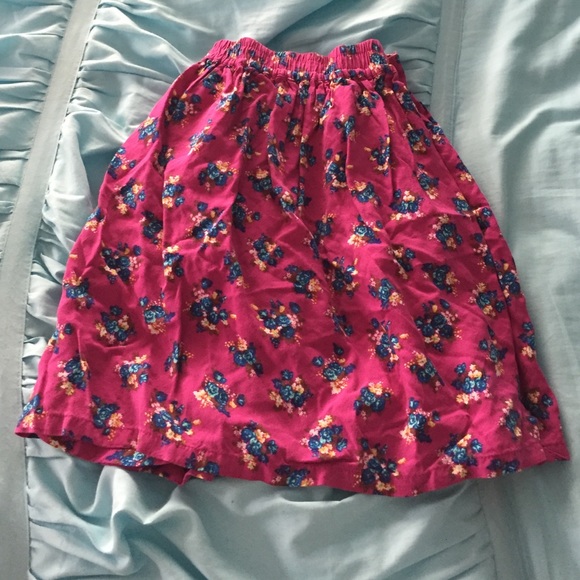 Skirt - Picture 1 of 1