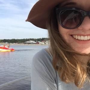 Meet your Posher, Claire