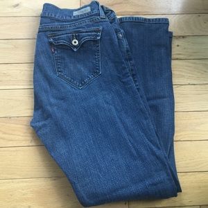 Women's Levi's jeans