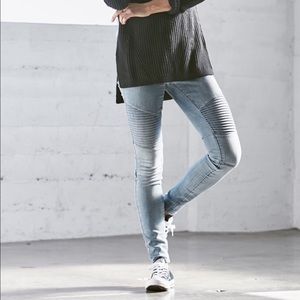 Bullhead Denim Co. Aqua Moto Low Rise Skinny Jeans