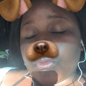 Meet your Posher, Akayla