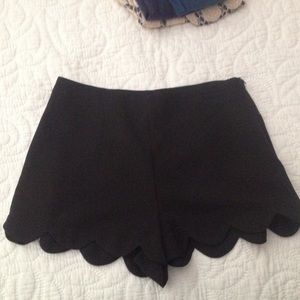 Monteau Black Scalloped shorts!