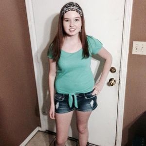 Meet your Posher, Kayce