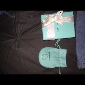 Paloma Picasso Oliver leaf narrow band ring