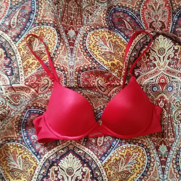 Victoria's secret biofit demi uplift Red bra