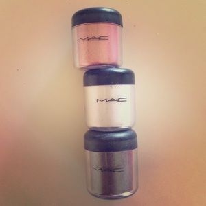MAC pigment eyeshadow