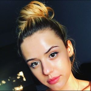 Meet your Posher, Molly