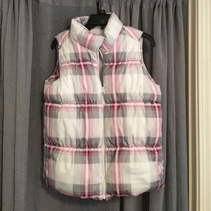 Adorable Old Navy puffer best with fleece lining