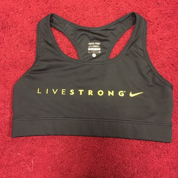 Nike Pro sport bra.