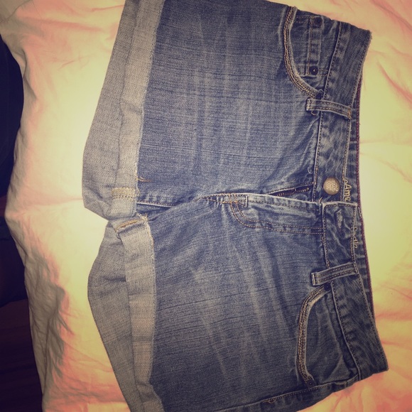 Demi shorts