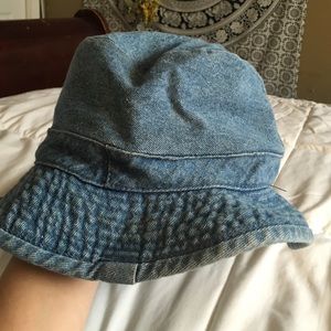 Jean hat