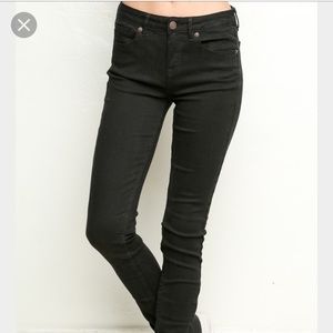 Brandy Melville skinny jeans