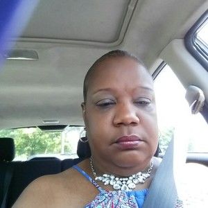 Meet your Posher, Yolanda